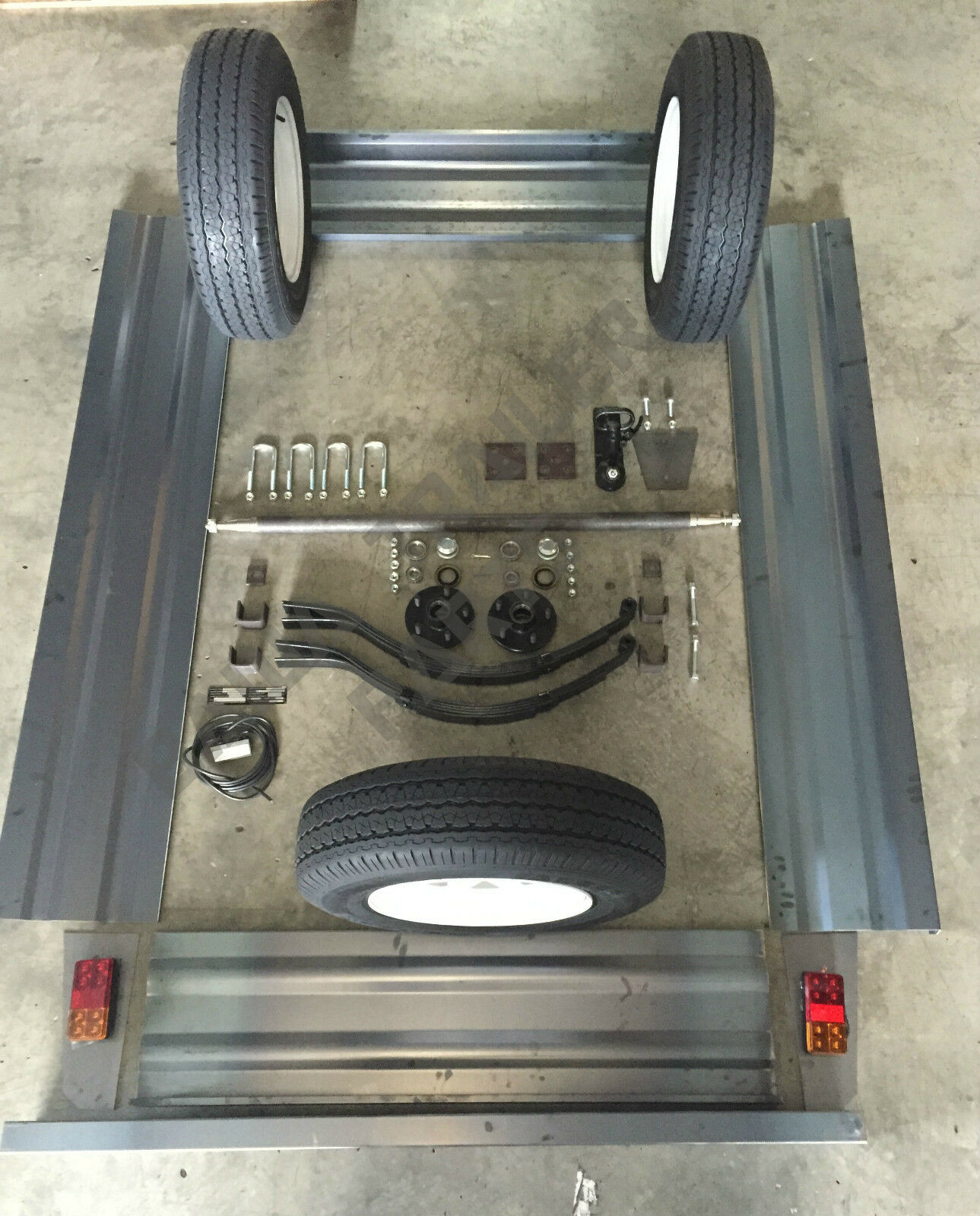 TRAILER PANEL KIT 1800x1200x320mm MILD STEEL WITH RUNNING GEAR WITH NEW TYRES